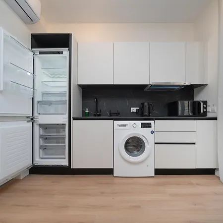 Apartment Luxury In The Heart Of Limassol