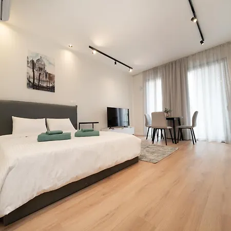 Luxury In The Heart Of Apartment